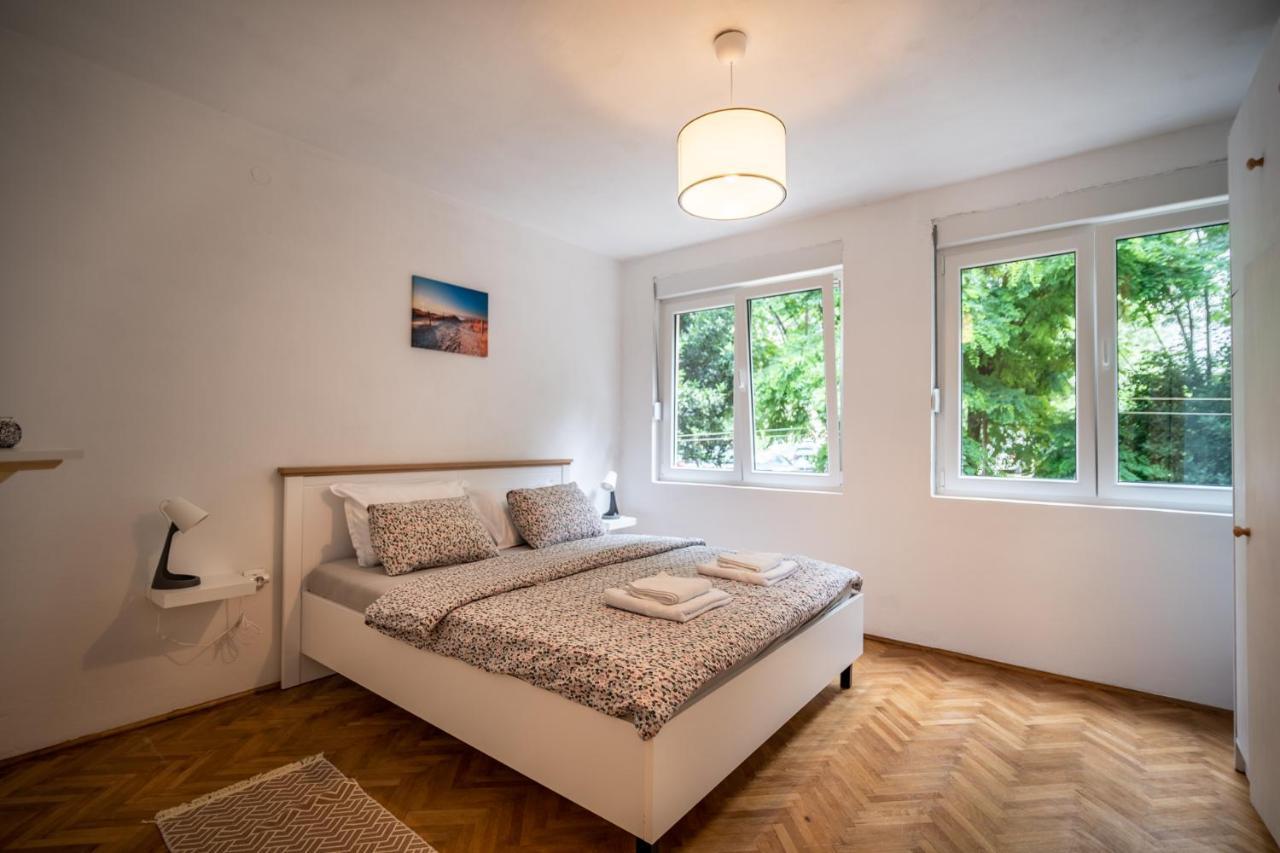קוטור Cozy Apartment, 10 Minutes Walking Distance From The Old Town מראה חיצוני תמונה